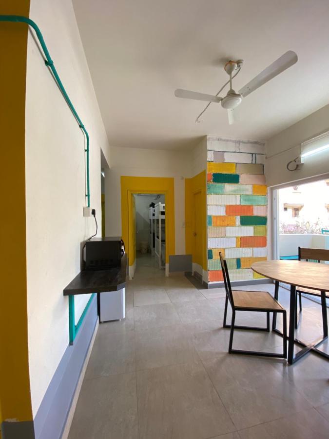 A Pousada Rove By Boston Living Hyderabad Exterior foto