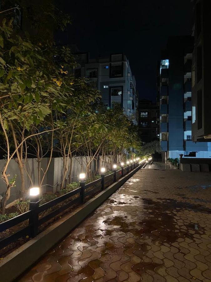 A Pousada Rove By Boston Living Hyderabad Exterior foto